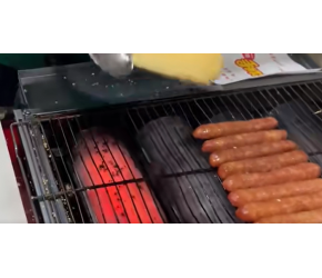 小时候很火的唯新食品，现在怎么样了？杭州的童年回忆，烤肠包yyds!