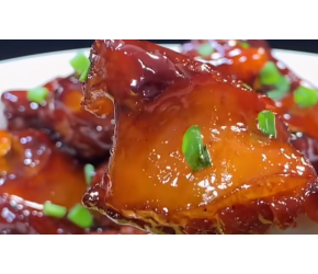 红烧排骨最经典的家常做法，颜色红亮，软烂脱骨，做法还非常简单