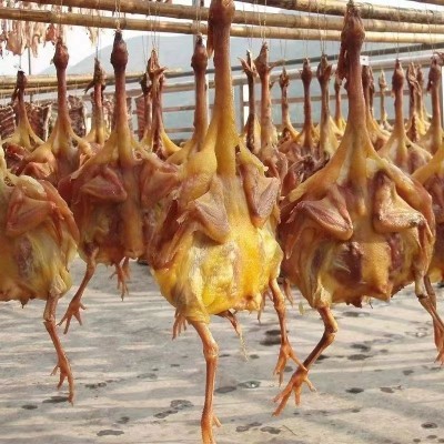 厂家批发湖北荆门风干鸡腊鸡带翅爪老母鸡700G真空包装一件代发