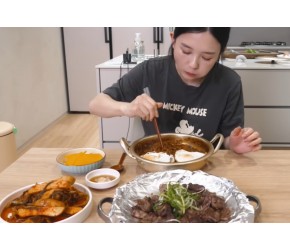 最好的组合“炸酱拉面和韩国烧烤
