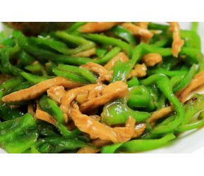 青椒肉丝到底怎么做好吃，很多人不知道，教你正确做法