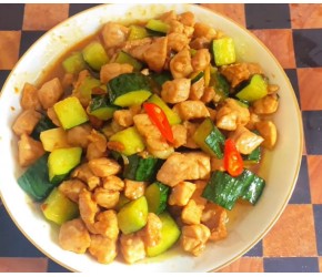 跟着菜谱学做菜（酱爆双丁）