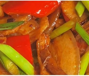 跟着菜谱学做菜（回锅肉）